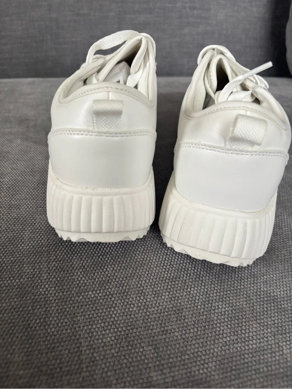 Dream Pairs White Low-Top Platform Sneakers